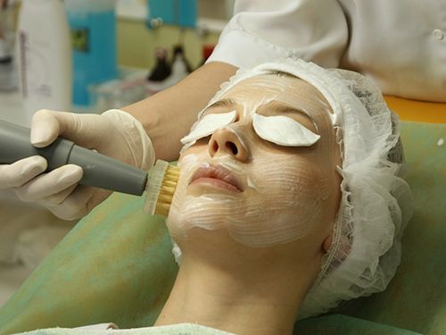 Основные этапы процедуры брашинг лица